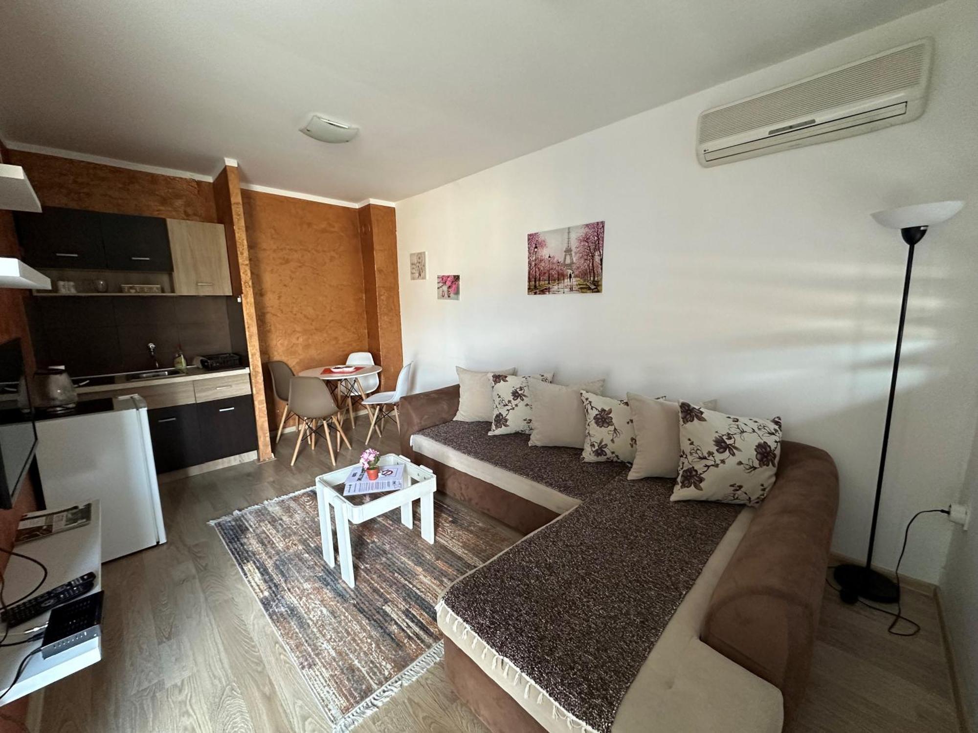 Apartmani Vucinic Cetinje Exteriör bild