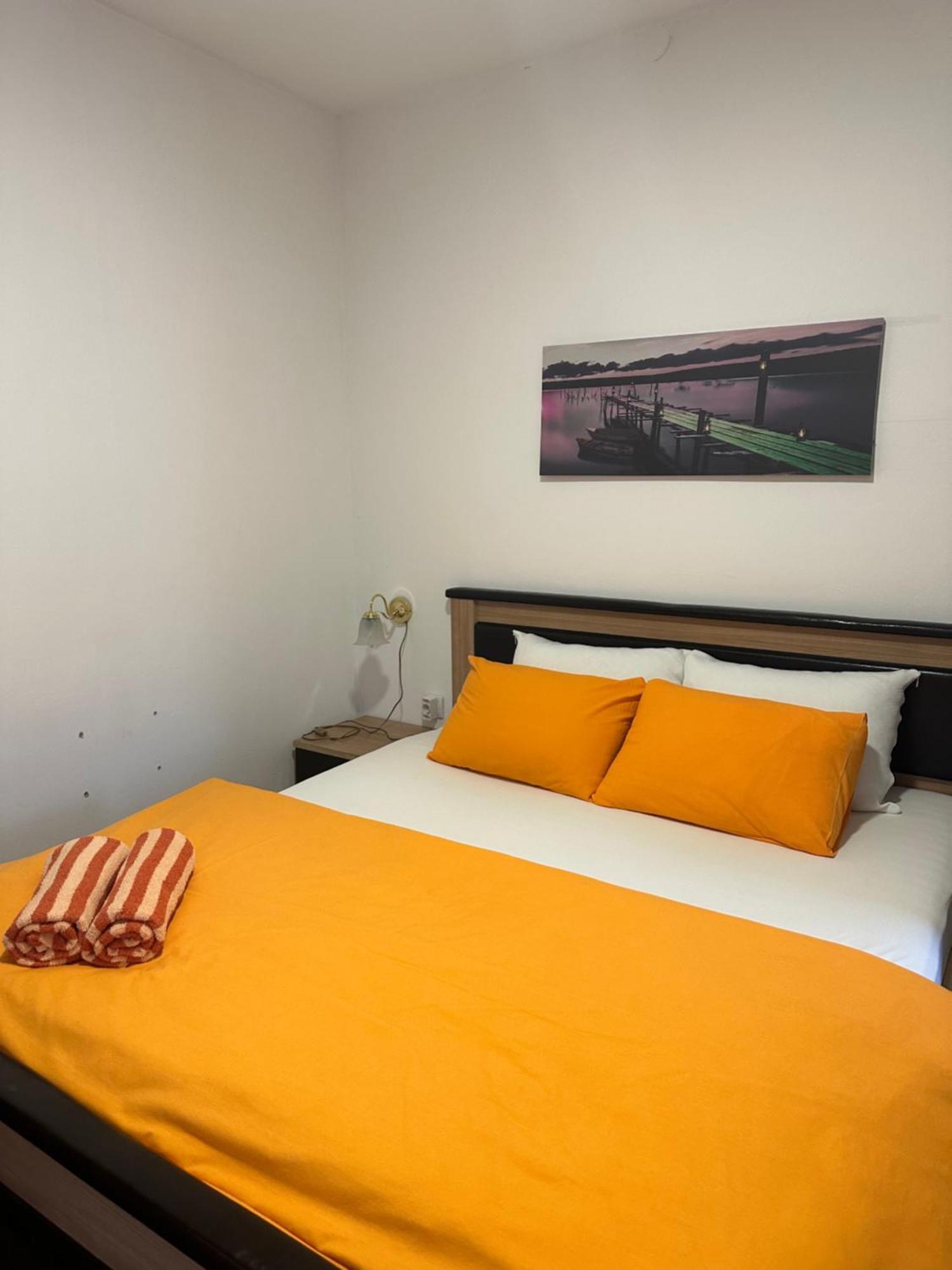 Apartmani Vucinic Cetinje Exteriör bild
